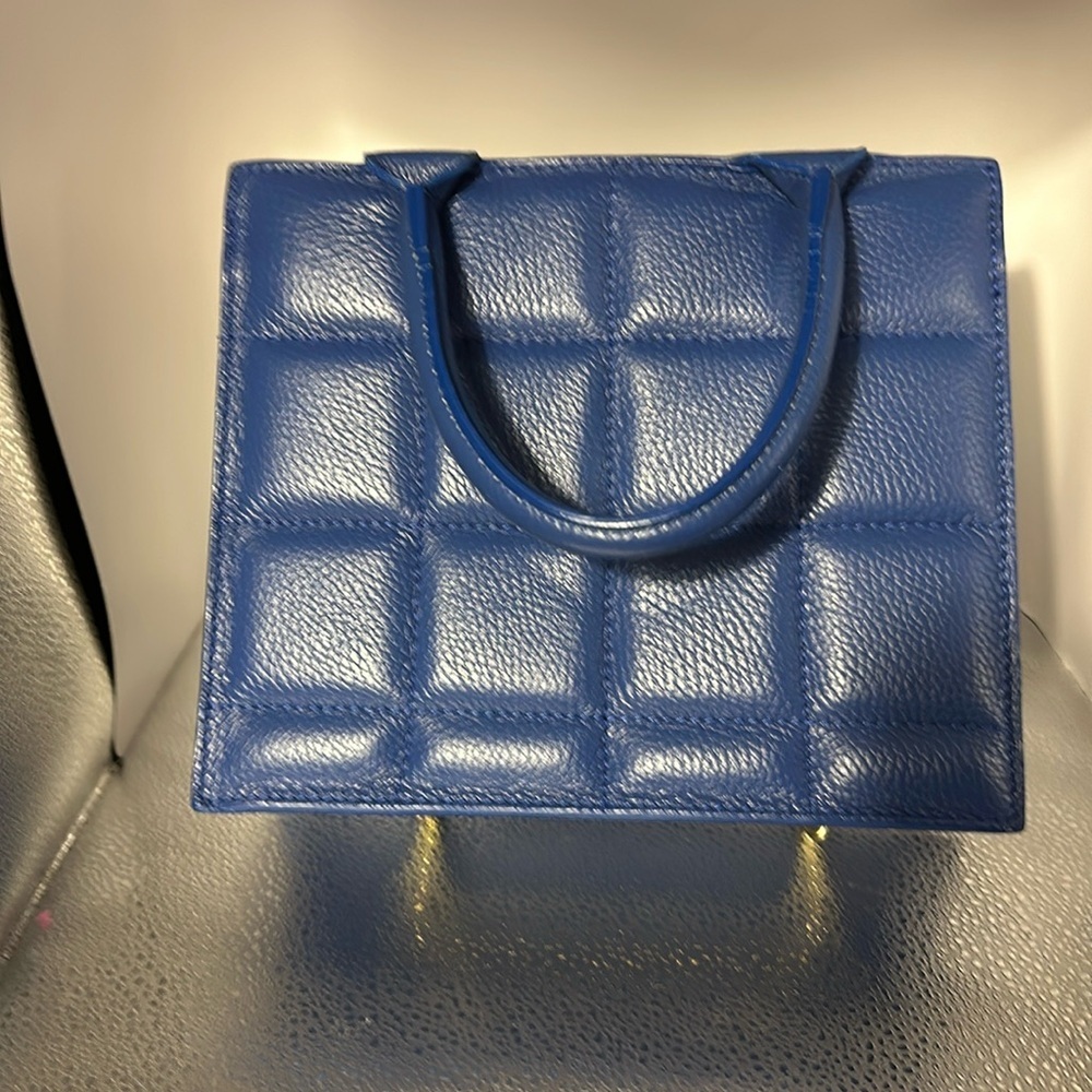 Borsein Pelle Genuine Leather Made In Italy. Absolutely Gorgeous Blue Blue.